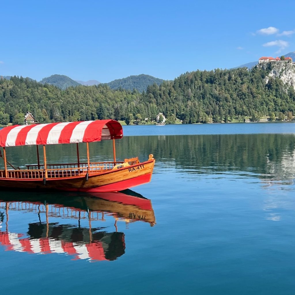 pletna csónak utazás